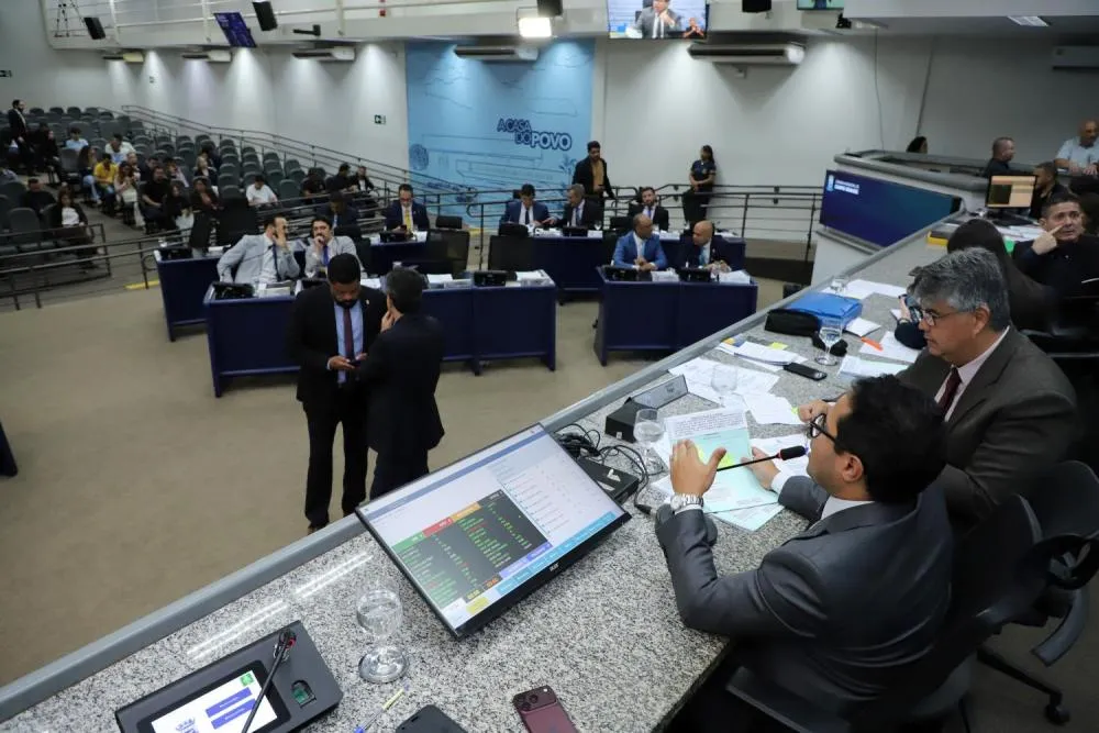 Câmara de CG aprova R$ 476,7 mi em crédito para asfalto e drenagem